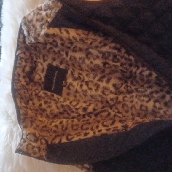 A.Vest - Picture 5 of 5